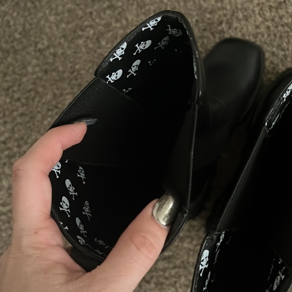 SOLD - Picture 4 of 4